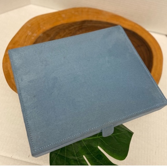 Reed & Barton Faux Suede Travel Jewelry Organizer Box - Picture 5 of 11